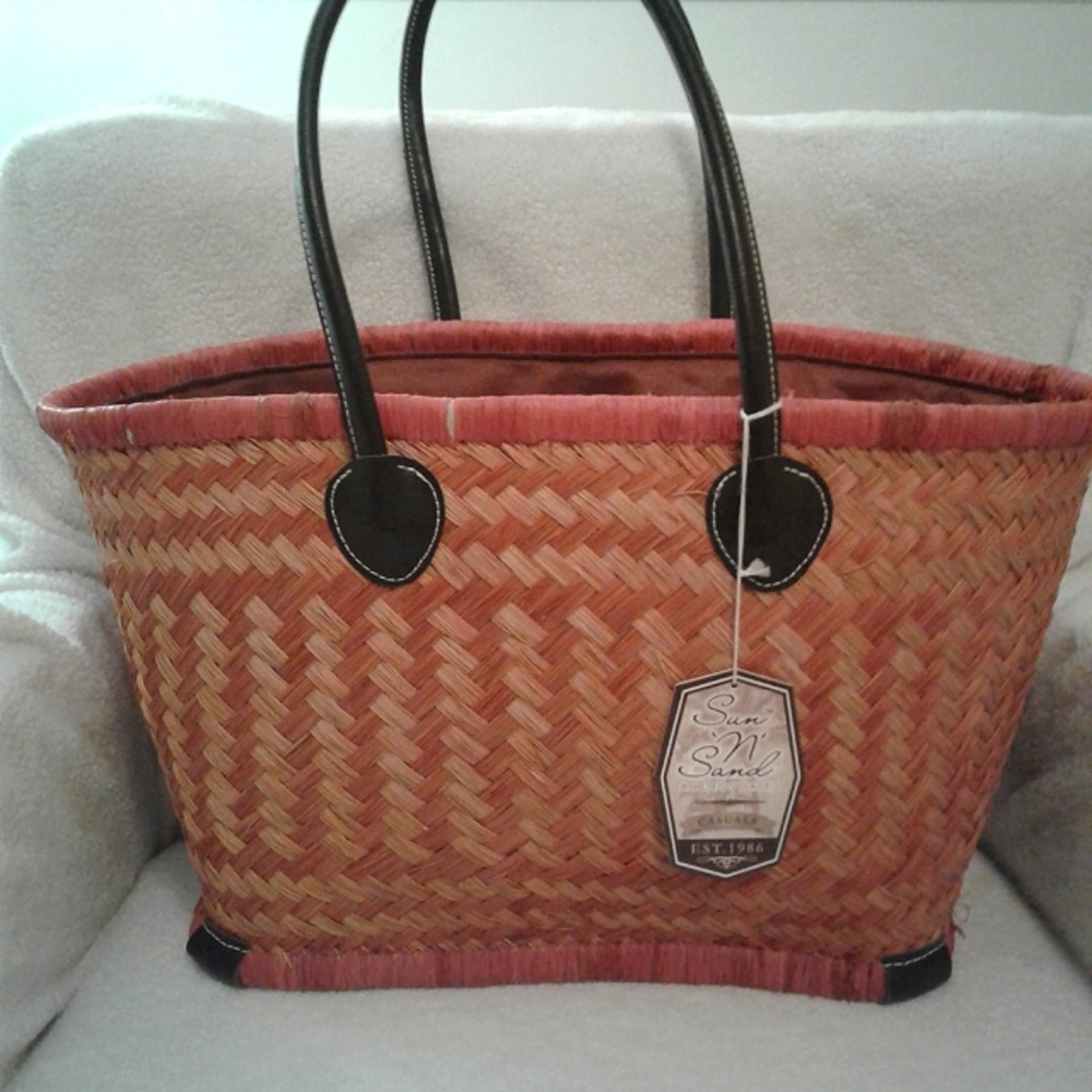 NWT Sun 'n Sand Lg Straw Tote Bag with Leather Handles Beach Market Shopping - Picture 1 of 10